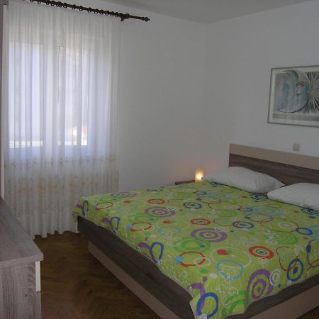 Apartments Biljana For Relaxing Holidays In Baska Exterior foto