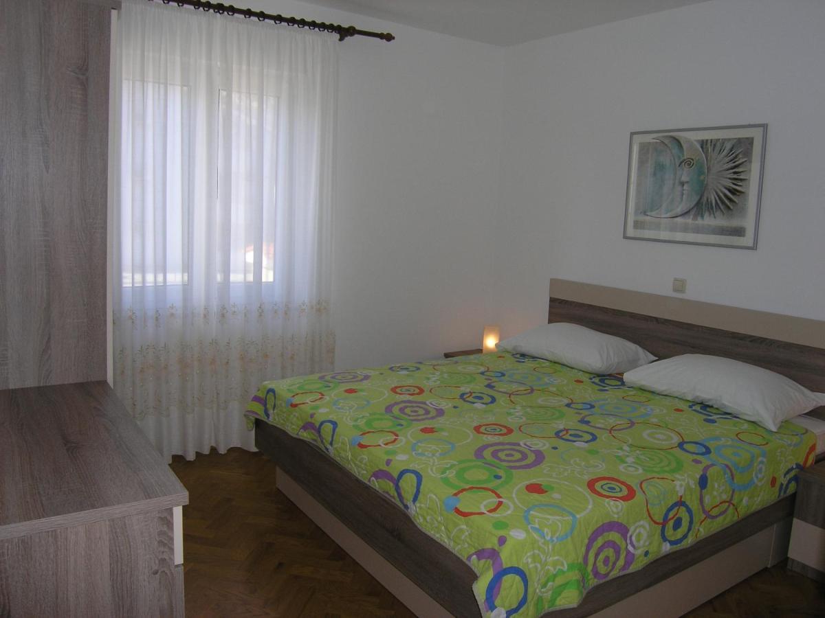 Apartments Biljana For Relaxing Holidays In Baska Exterior foto